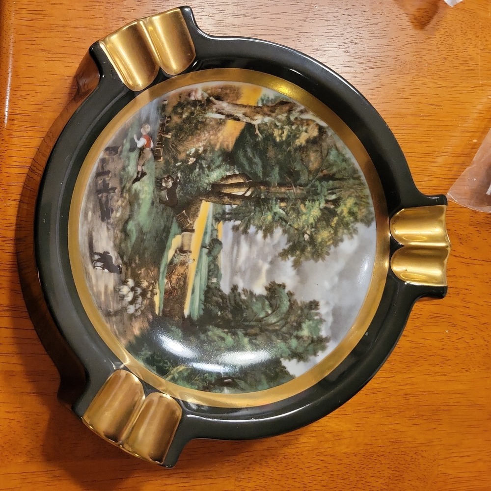 Lovely Vintage Pastoral Gerold Porzellan Large Ashtray Boy Dog Trees Bavaria
